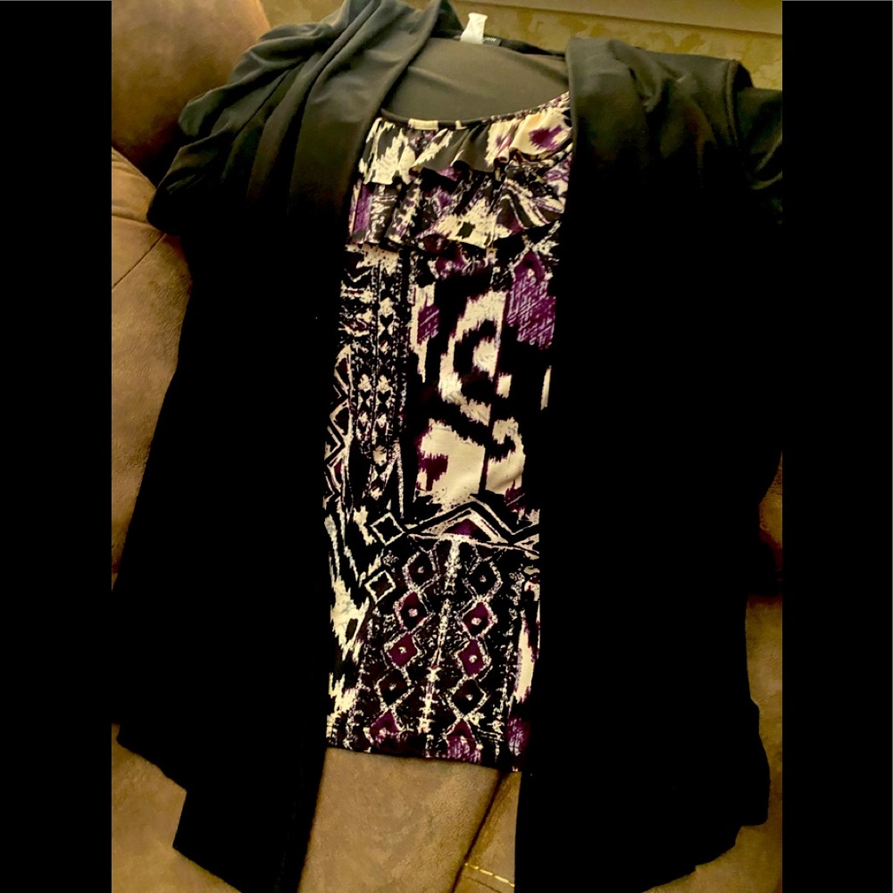 Short sleeved top